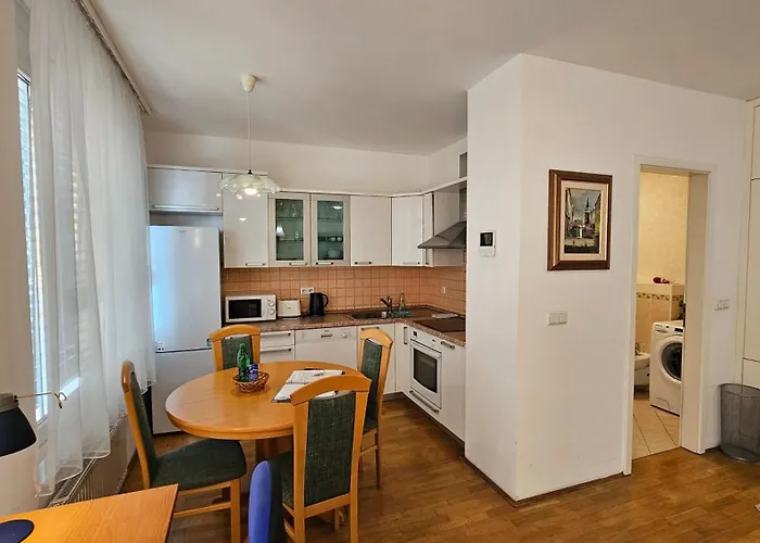 Apartment Anita Tour As Ljubljana