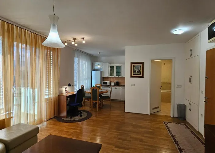 Central Anita 류블랴나