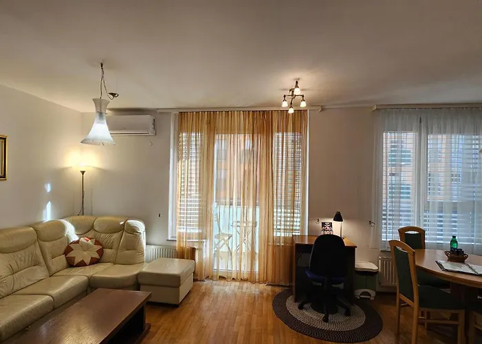 Central Anita 아파트