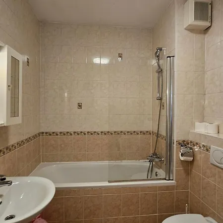 Appartement Anita Tour As *